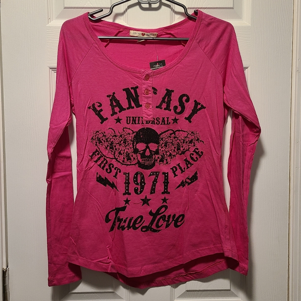 BNWT RUE21 DEREK HEART LONG SLEEVE ROCK/BIKER TEE SIZE L